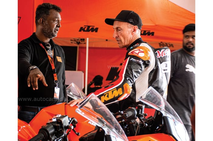 Feature: KTM RC Cup Media Race – Orange Alert